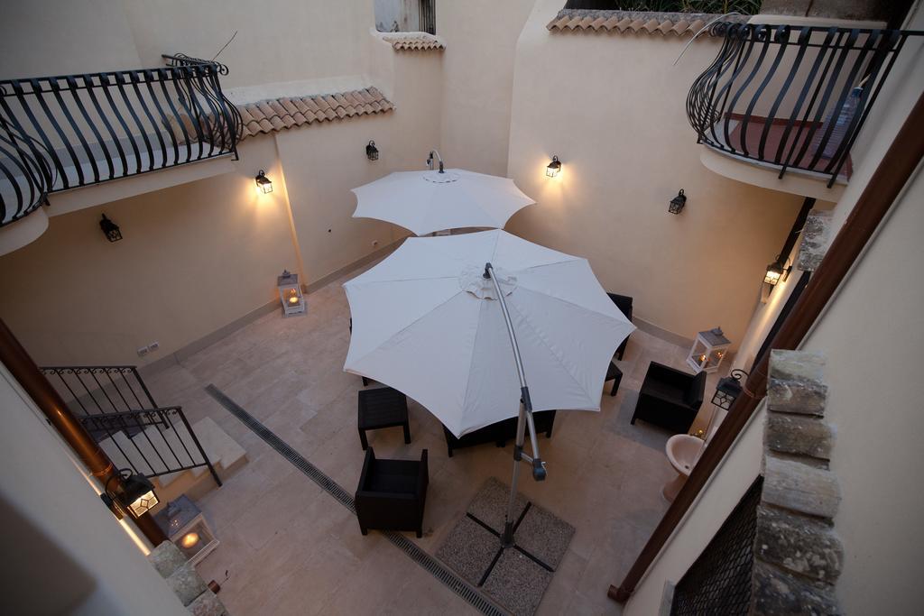 Italiana Resort Maniace Syracuse ภายนอก รูปภาพ